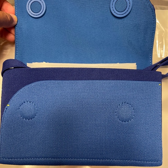 Rothy’s Lazuli Belt bag NWOT - Picture 2 of 3